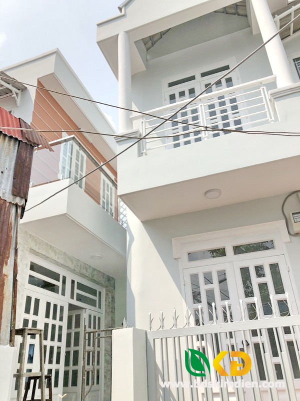Bán nhà lầu mới 100% hẻm 1172 Huỳnh Tấn Phát quận 7.